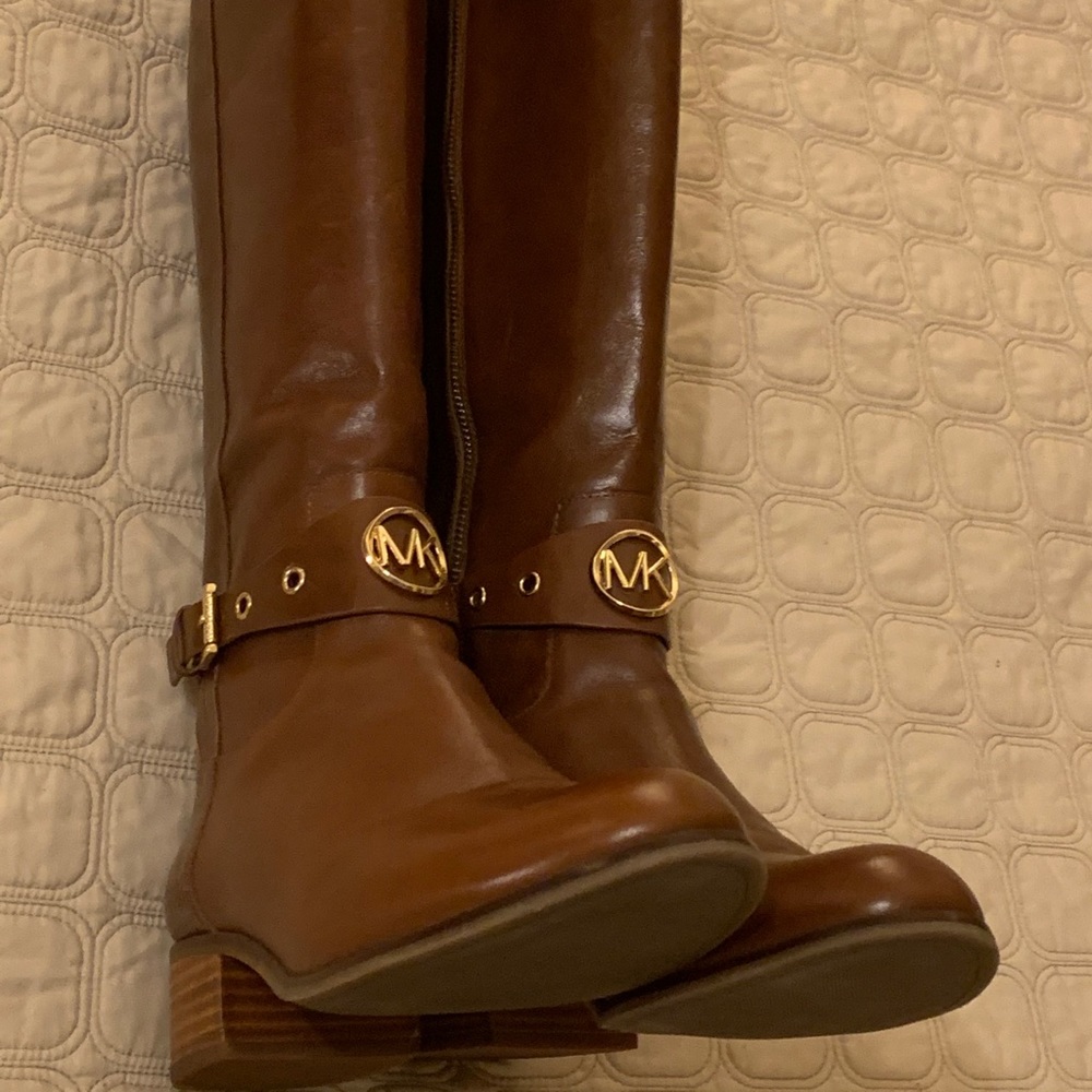 Michael Kors size 9 Wide Calf Leather Boots
